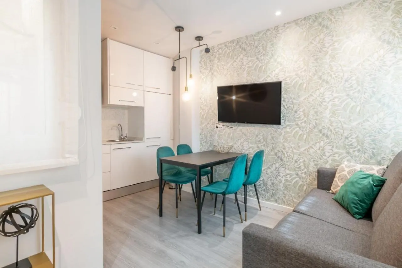 Pineapple Suite Malaga Apartment